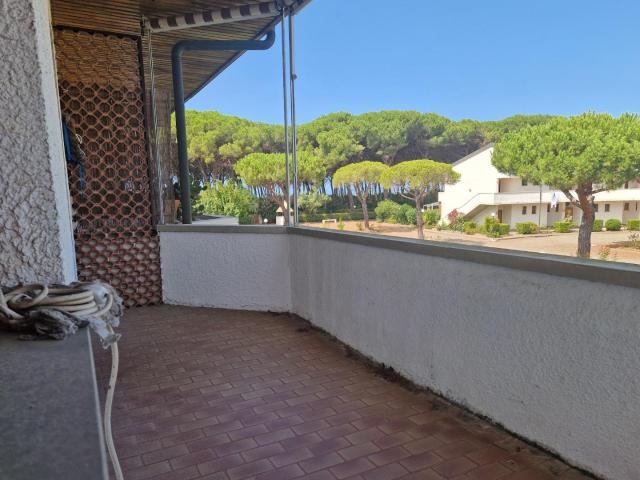Appartamento in vendita a Vada Rosignano Marittimo in Da rivedere composto da 4vani
