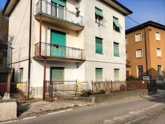 Appartamento in vendita a Val Brembilla BG