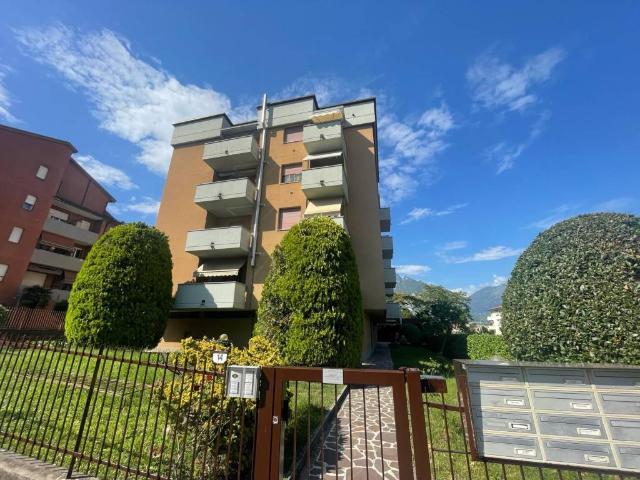 Appartamento in vendita a Valmadrera LC