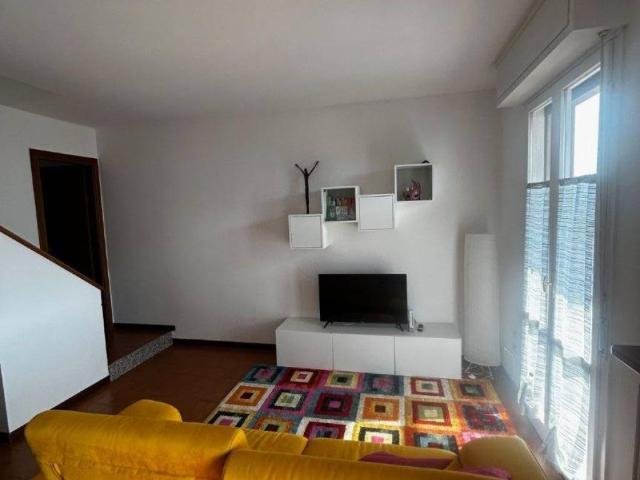Appartamento in vendita a Valmadrera LC