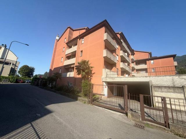 Appartamento in vendita a Valmadrera LC