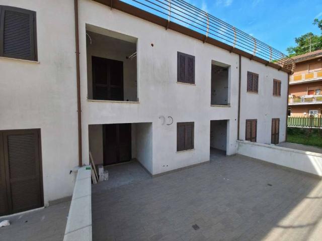Appartamento in vendita a Valmontone RM