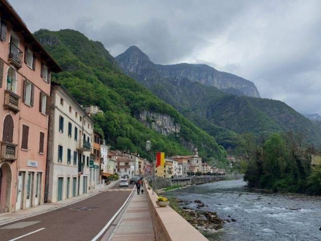 Appartamento in vendita a Valbrenta VI
