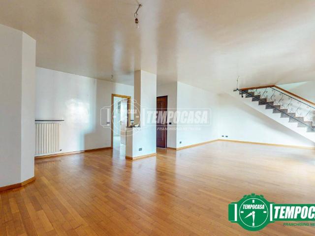 Appartamento in vendita a Valenza AL