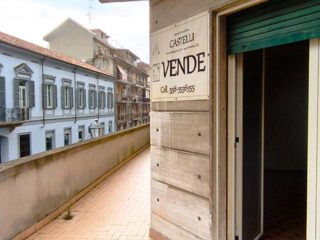 Appartamento in vendita a Valenza AL
