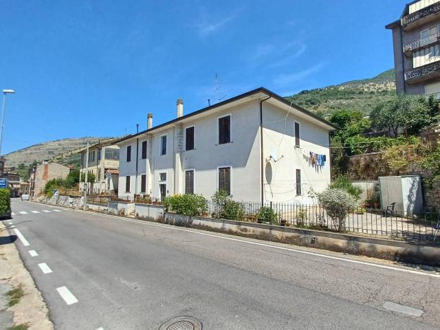Appartamento in vendita a Vallecorsa