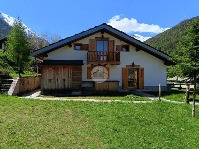 Appartamento in vendita a Valsavarenche AO