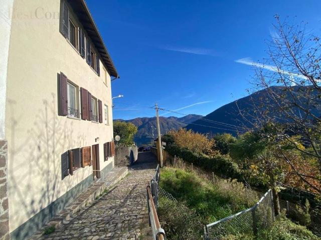 Appartamento in vendita a Valsolda CO