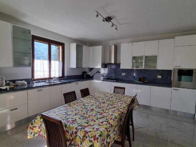 Appartamento in vendita a Valtopina PG