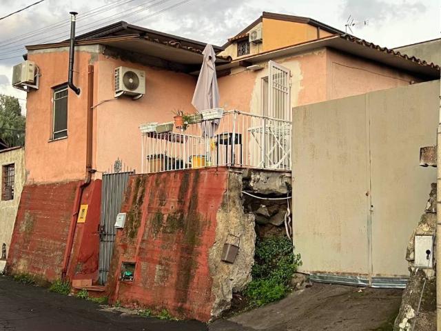 Appartamento in vendita a Valverde CT