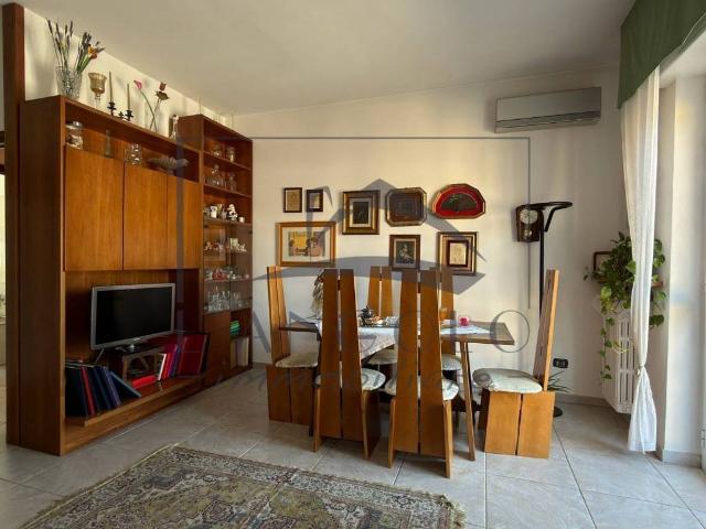 Appartamento in vendita a Vanzago MI