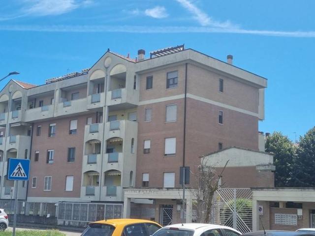 Appartamento in vendita a Vanzago MI