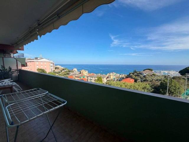 Appartamento in vendita a Varazze