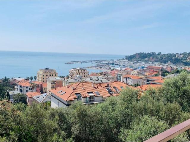 Appartamento in vendita a Varazze SV