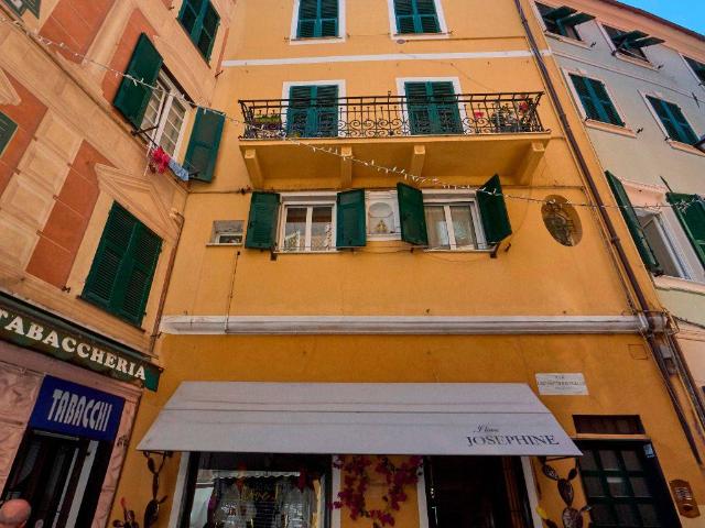 Appartamento in vendita a Varazze SV