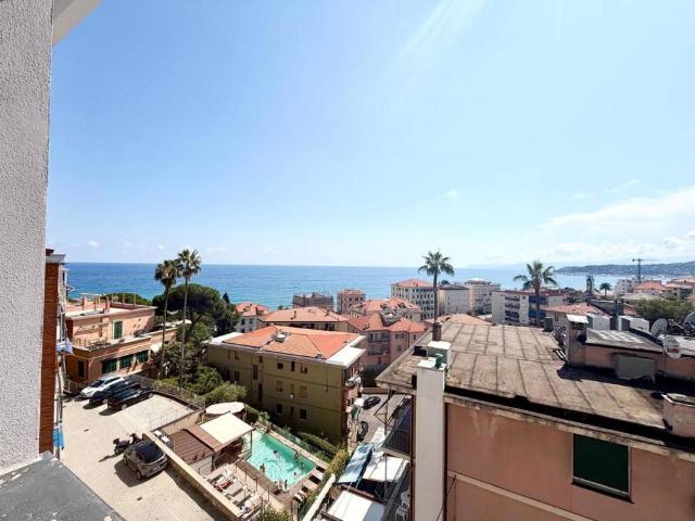 Appartamento in vendita a Varazze SV