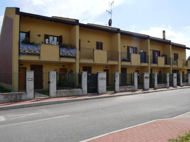 Appartamento in vendita a Varallo Pombia NO