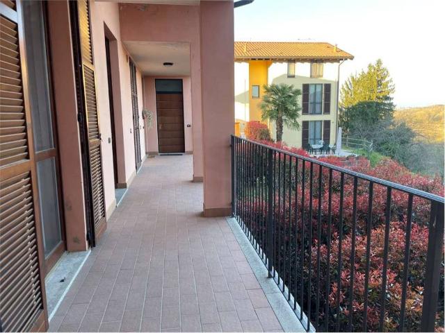 Appartamento in vendita a Varano Borghi VA