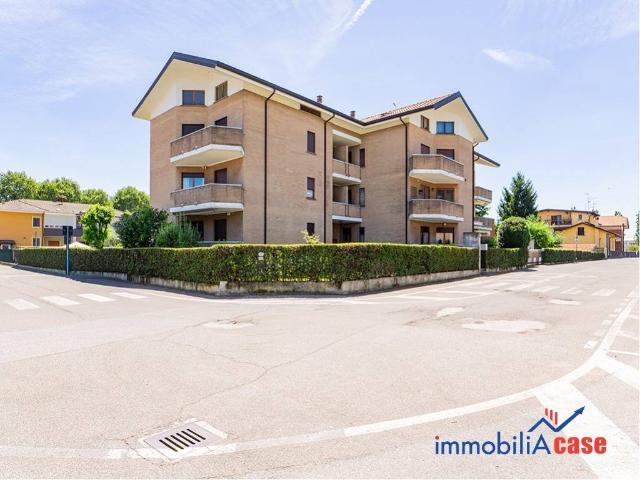 Appartamento in vendita a Varedo MB