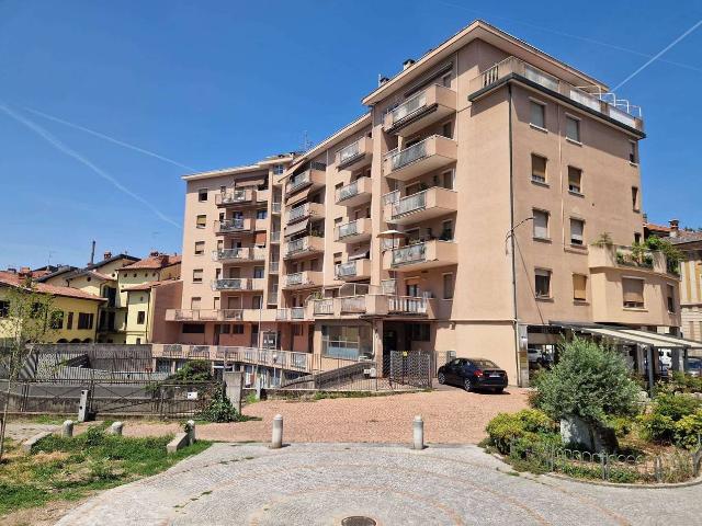 Appartamento in vendita a Varese