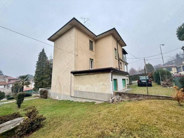 Appartamento in vendita a Varese