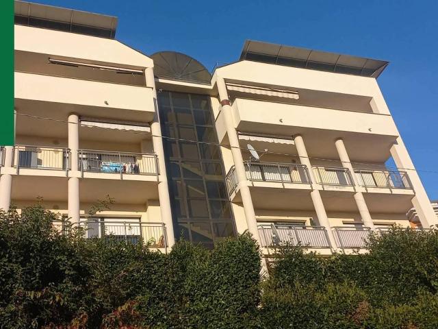 Appartamento in vendita a Varese