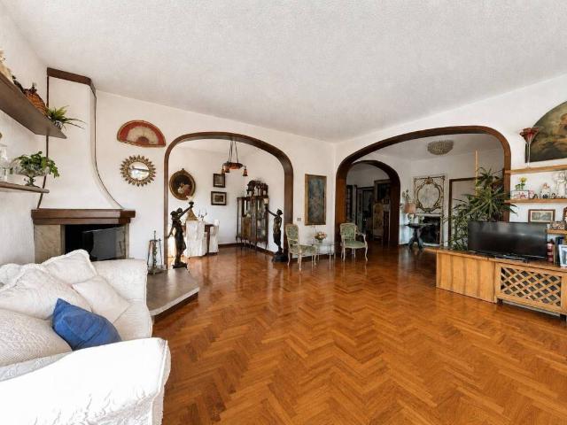 Appartamento in vendita a Varese VA