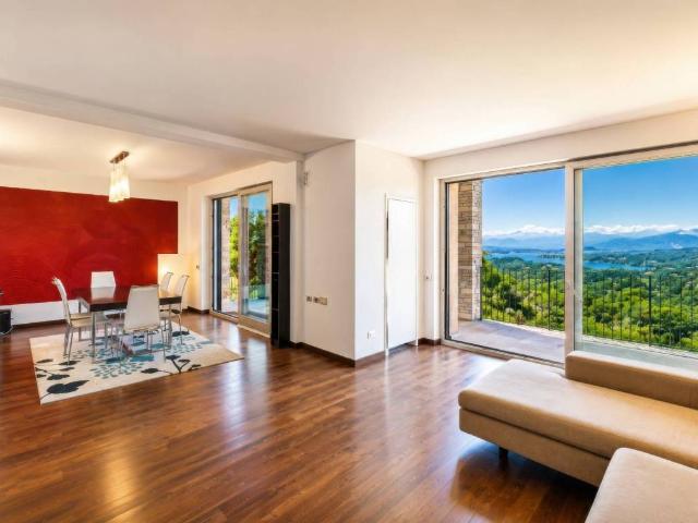 Appartamento in vendita a Varese VA