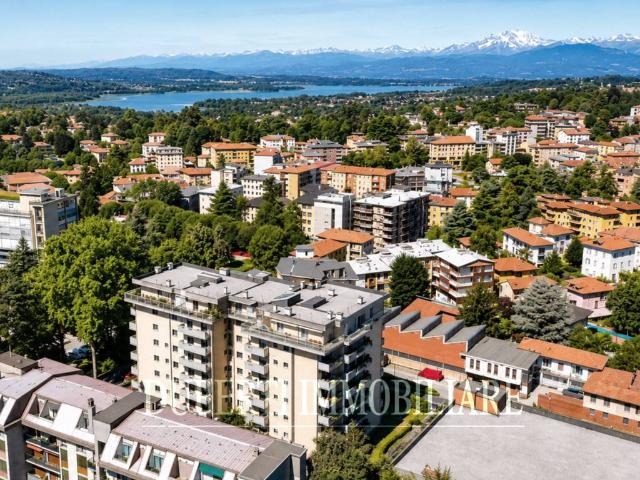 Appartamento in vendita a Varese VA