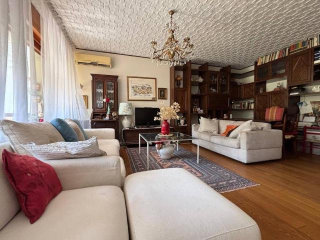 Appartamento in vendita a Varese VA