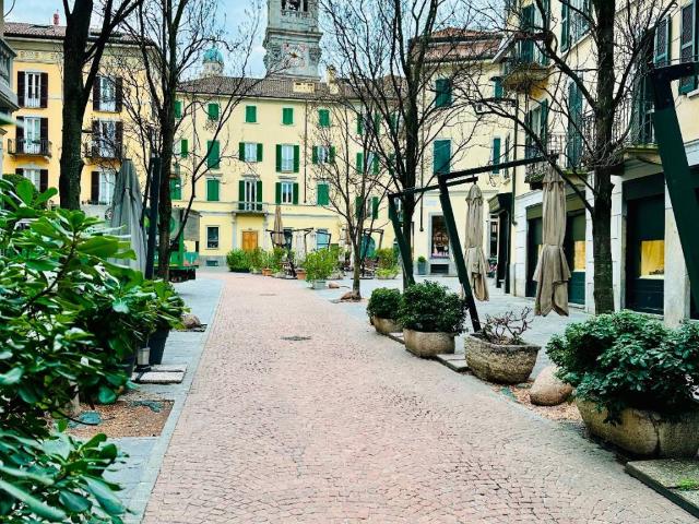 Appartamento in vendita a Varese VA