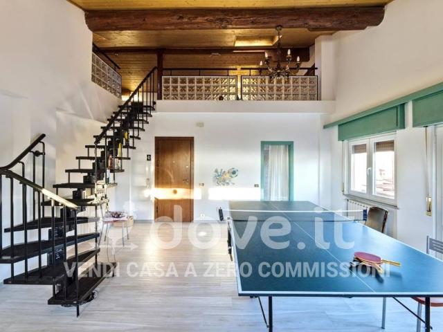 Appartamento in vendita a Varese VA