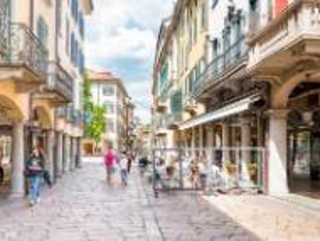 Appartamento in vendita a Varese VA