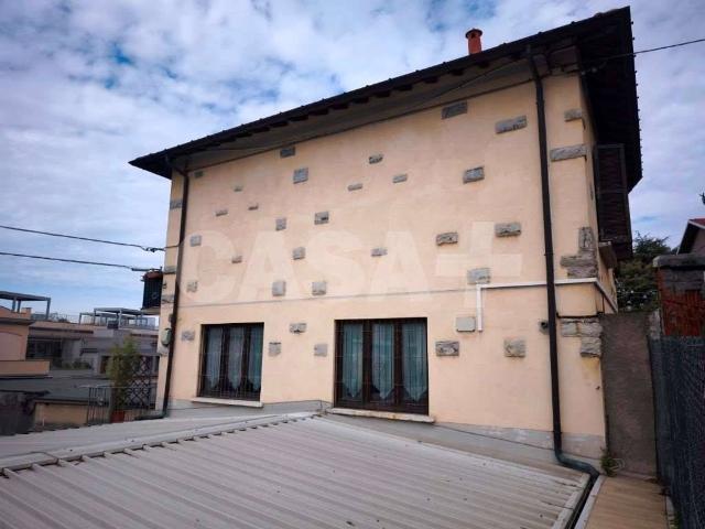 Appartamento in vendita a Varese VA
