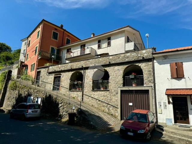 Appartamento in vendita a Varese Ligure SP