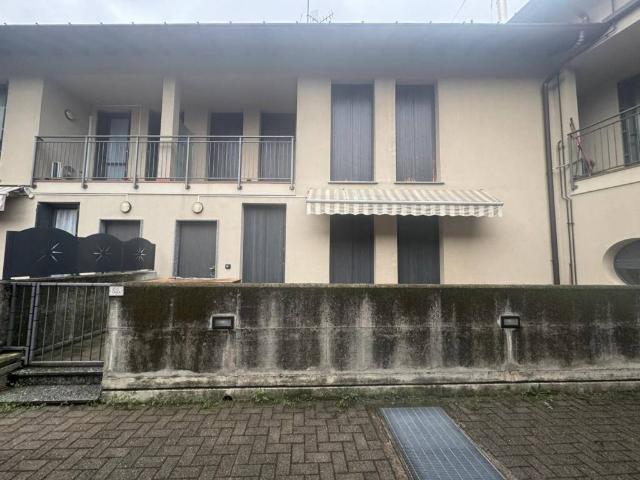 Appartamento in vendita a Vedano Olona VA