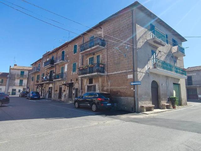 Appartamento in vendita a Vejano VT