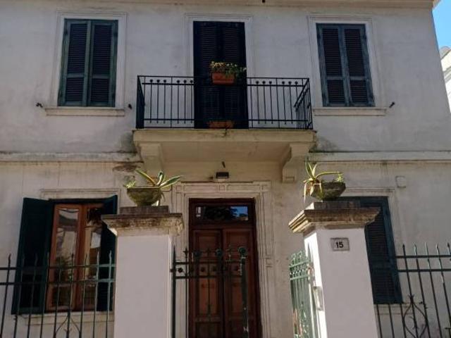 Appartamento in vendita a Velletri viale Roma, 15