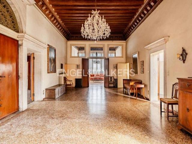 Appartamento in vendita a Venezia