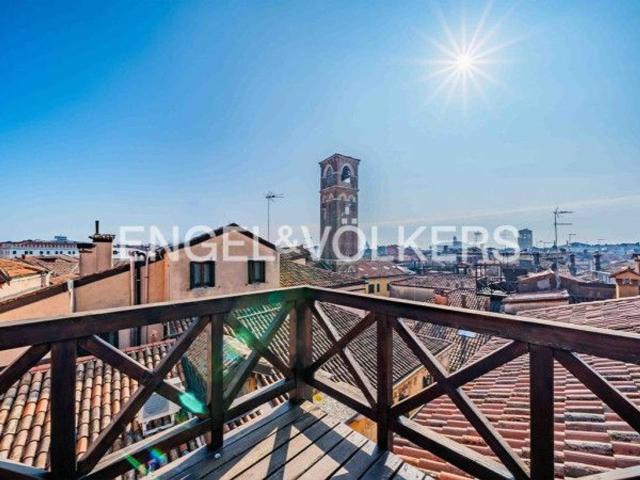 Appartamento in vendita a Venezia