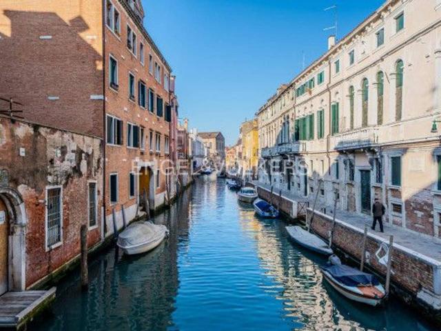 Appartamento in vendita a Venezia