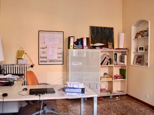 Appartamento in vendita a Venezia