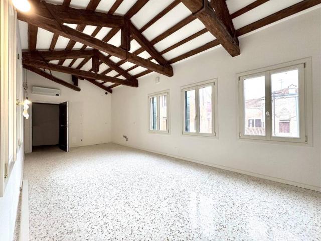 Appartamento in vendita a Venezia