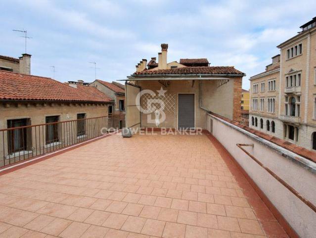 Appartamento in vendita a Venezia, Castello
