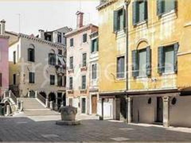 Appartamento in vendita a Venezia, Santi Apostoli San Canciano