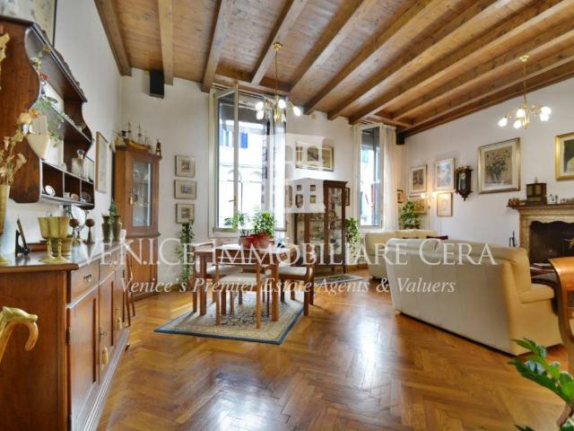 Appartamento in vendita a Venezia VE