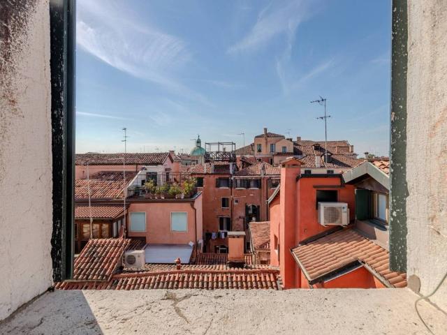 Appartamento in vendita a Venezia VE