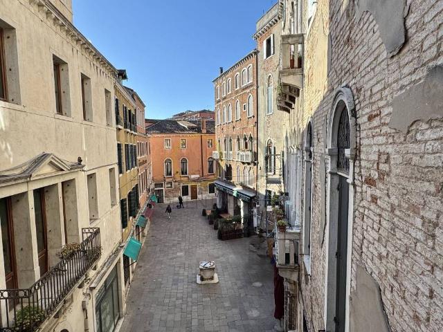 Appartamento in vendita a Venezia VE