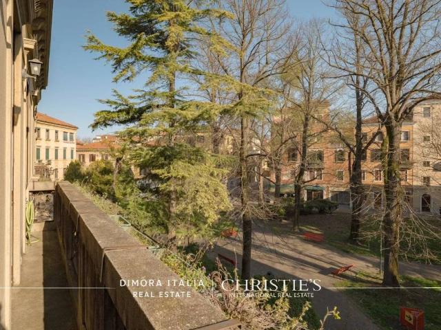 Appartamento in vendita a Venezia VE