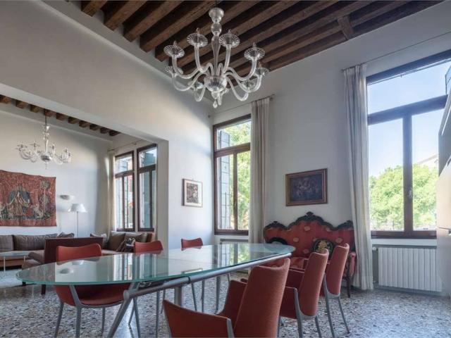 Appartamento in vendita a Venezia VE